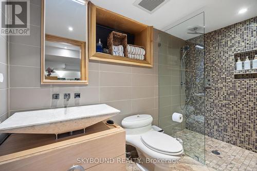20 Fairview Boulevard, Toronto, ON - Indoor Photo Showing Bathroom