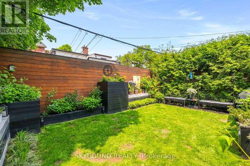 20 Fairview Boulevard, Toronto, ON - Outdoor