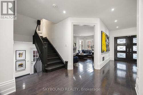 20 Fairview Boulevard, Toronto, ON - Indoor Photo Showing Other Room