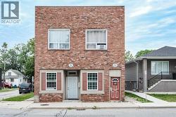 1197 DROUILLARD  Windsor, ON N8Y 2R2