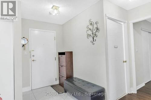 903 - 135 Hillcrest Avenue, Mississauga, ON - Indoor Photo Showing Other Room
