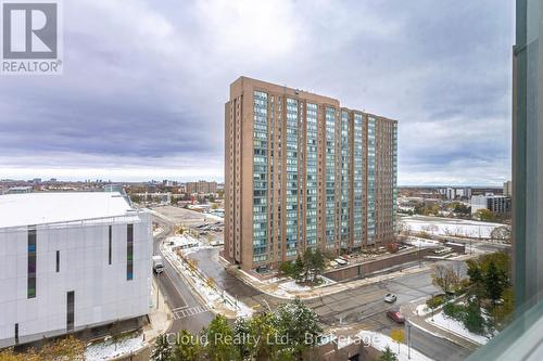 903 - 135 Hillcrest Avenue, Mississauga, ON - Outdoor