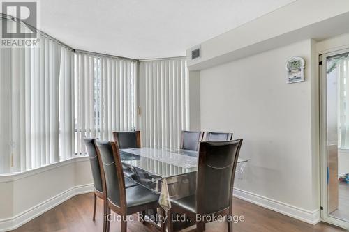 Dining Area - 903 - 135 Hillcrest Avenue, Mississauga, ON - Indoor Photo Showing Dining Room