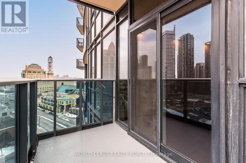1402 - 330 Burnhamthorpe Road W, Mississauga, ON - Outdoor With Balcony With Exterior