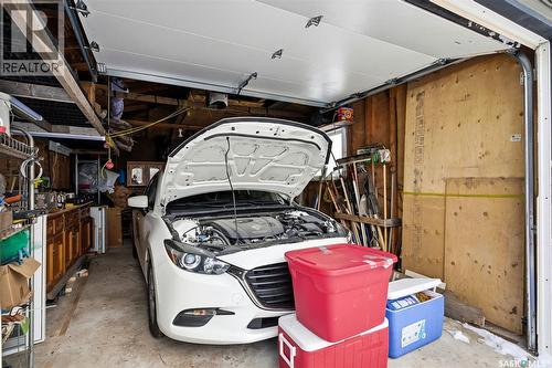 3111 Avonhurst Drive, Regina, SK - Indoor Photo Showing Garage