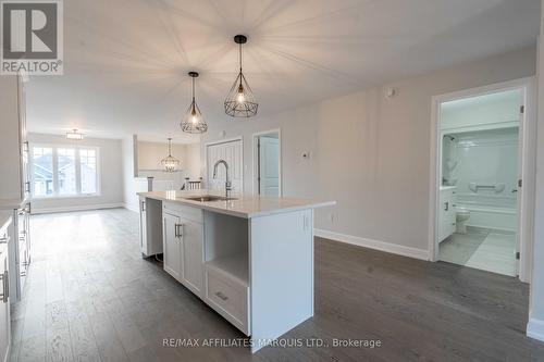 100 Woodland Drive, Cornwall, ON - Indoor Photo Showing Kitchen