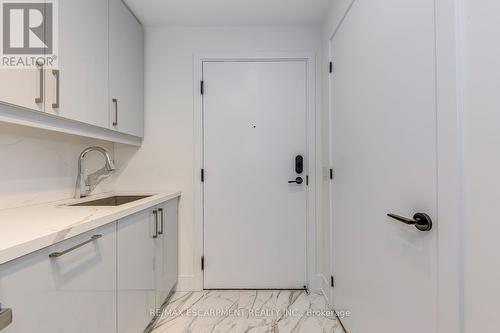 112 - 2450 Old Bronte Road, Oakville, ON - Indoor