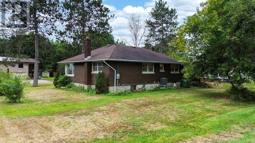 2 Easton Avenue, Bancroft (Bancroft Ward), ON - Outdoor