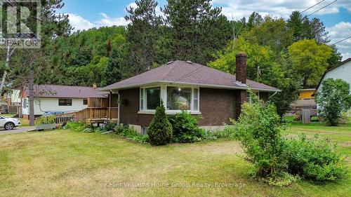 2 Easton Avenue, Bancroft (Bancroft Ward), ON - Outdoor