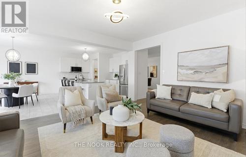 141 Lyle Drive, Clarington (Bowmanville), ON - Indoor Photo Showing Living Room