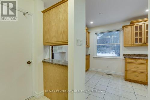 37 Westmorland Road, London South (South N), ON - Indoor