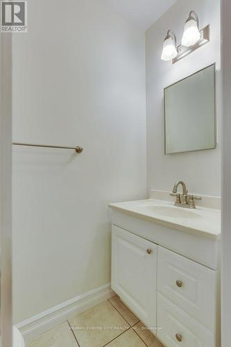 37 Westmorland Road, London South (South N), ON - Indoor Photo Showing Bathroom