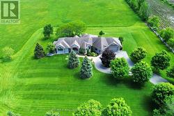 Stunning privacy and Beautiful Landscaping - 