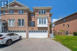 10 SETON PARK ROAD  Toronto, ON M3C 3Z6