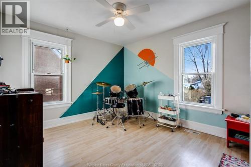 41 Fox Street, Leamington, ON - Indoor