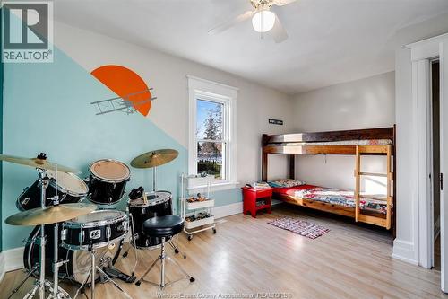 41 Fox Street, Leamington, ON - Indoor Photo Showing Bedroom