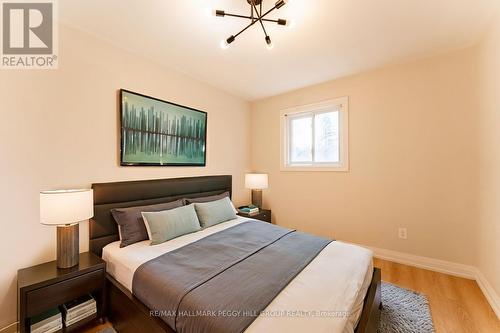 262 Duckworth Street, Barrie, ON - Indoor Photo Showing Bedroom