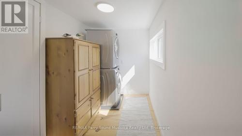 15 Forsyths Road, Carling, ON - Indoor Photo Showing Other Room