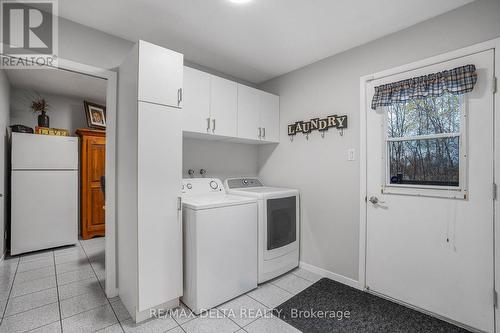 95 Lalande Crescent, Alfred And Plantagenet, ON - Indoor Photo Showing Laundry Room