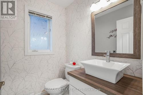 95 Lalande Crescent, Alfred And Plantagenet, ON - Indoor Photo Showing Bathroom