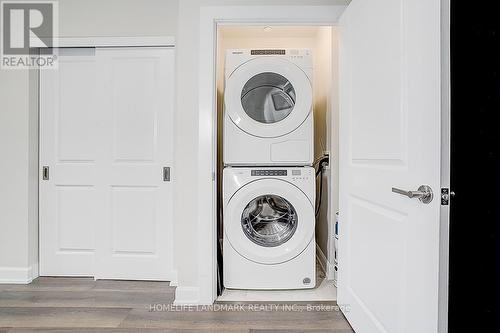 215 - 3200 William Coltson Avenue, Oakville, ON - Indoor Photo Showing Laundry Room