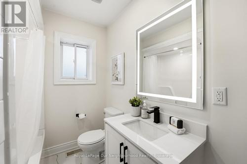 1346 Scugog Avenue, Oshawa (Lakeview), ON - Indoor Photo Showing Bathroom