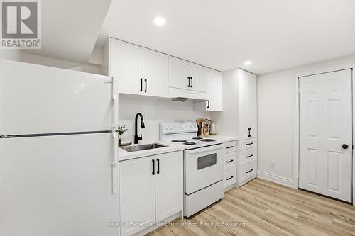 1346 Scugog Avenue, Oshawa (Lakeview), ON - Indoor Photo Showing Kitchen