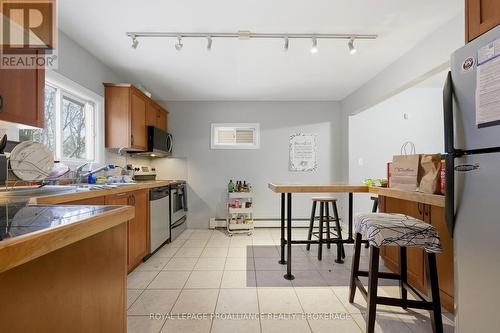 511 Victoria Street, Kingston (Central City East), ON - Indoor Photo Showing Kitchen