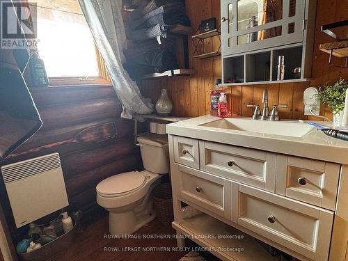 1403 Grindstone Road, Black River-Matheson (Matheson), ON - Indoor Photo Showing Bathroom