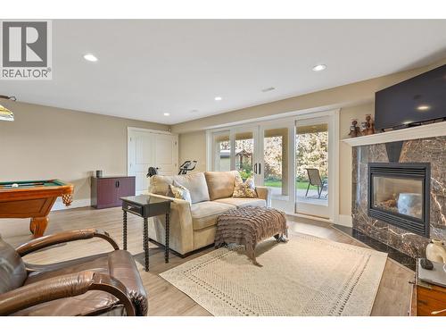 1012 Arbor View Drive, Kelowna, BC - Indoor With Fireplace
