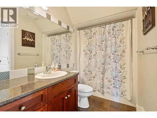 1012 Arbor View Drive, Kelowna, BC - Indoor Photo Showing Bathroom