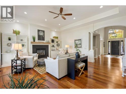 1012 Arbor View Drive, Kelowna, BC - Indoor Photo Showing Living Room With Fireplace