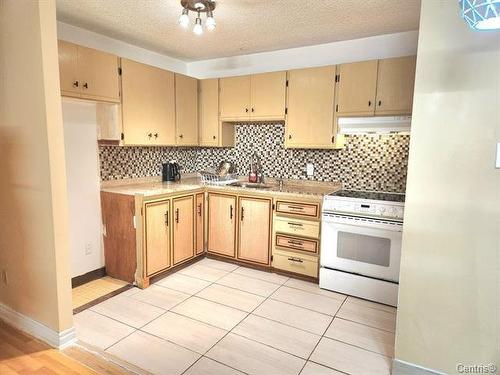 Kitchen - 1590 Rue Louis-Carrier, Montréal (Ahuntsic-Cartierville), QC - Indoor Photo Showing Kitchen