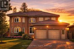 5 EMMELINE CRESCENT  Toronto, ON M1S 1L1