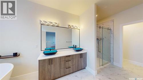 407 Kenaschuk Crescent, Saskatoon, SK - Indoor Photo Showing Bathroom