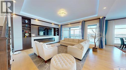 407 Kenaschuk Crescent, Saskatoon, SK - Indoor Photo Showing Living Room With Fireplace