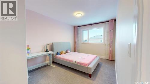 407 Kenaschuk Crescent, Saskatoon, SK - Indoor Photo Showing Bedroom