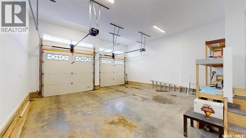 407 Kenaschuk Crescent, Saskatoon, SK - Indoor Photo Showing Garage