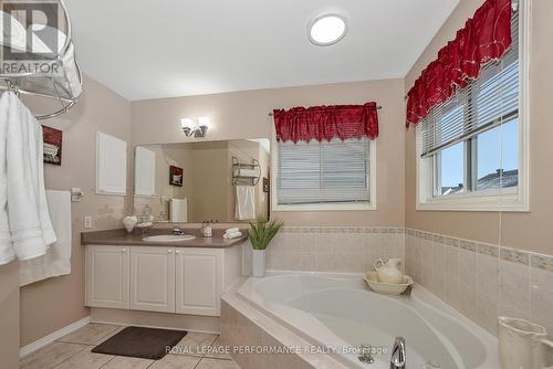 644 Valin Street, Ottawa, ON - Indoor Photo Showing Bathroom