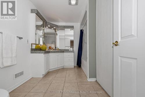 644 Valin Street, Ottawa, ON - Indoor