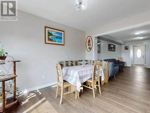 Breakfast/Dining area - 110 Swenson Street, New Tecumseth, ON - Indoor Photo Showing Dining Room