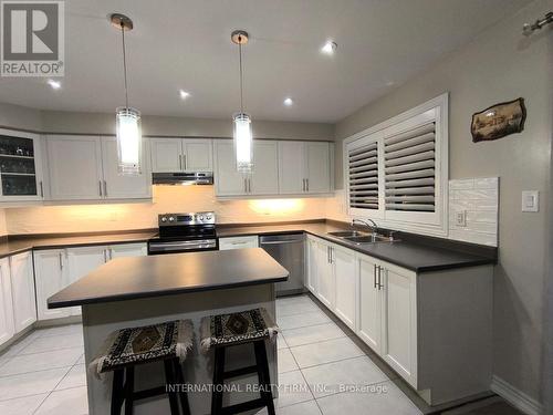 110 Swenson Street, New Tecumseth, ON - Indoor Photo Showing Kitchen With Double Sink