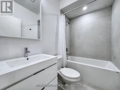 49 Morningside Avenue, Toronto, ON - Indoor Photo Showing Bathroom