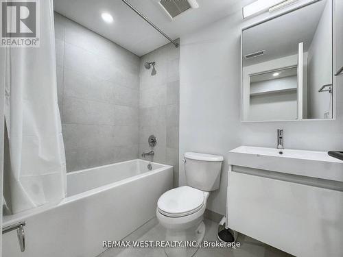 49 Morningside Avenue, Toronto, ON - Indoor Photo Showing Bathroom