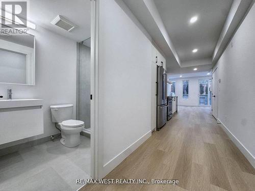49 Morningside Avenue, Toronto, ON - Indoor Photo Showing Bathroom