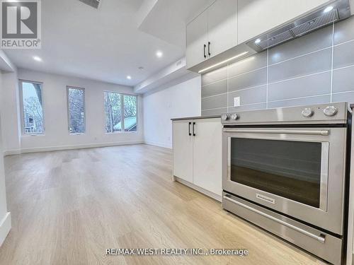 49 Morningside Avenue, Toronto, ON - Indoor Photo Showing Kitchen