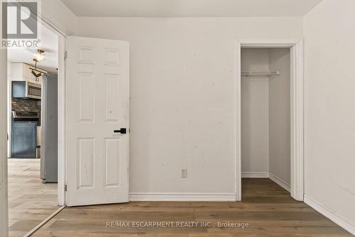 218 East 8Th Street, Hamilton, ON - Indoor Photo Showing Other Room