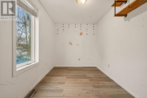 218 East 8Th Street, Hamilton, ON - Indoor Photo Showing Other Room