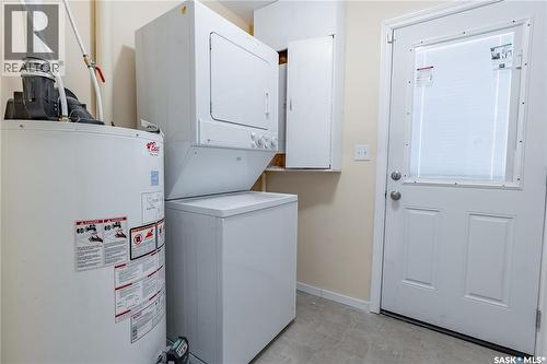 760 Rae Street, Regina, SK - Indoor Photo Showing Laundry Room