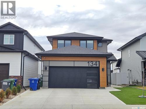 134 Chelsom Bend, Saskatoon, SK - Outdoor